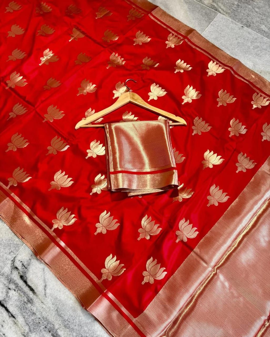 Kajol Premium Banarasi Semi Silk Saree