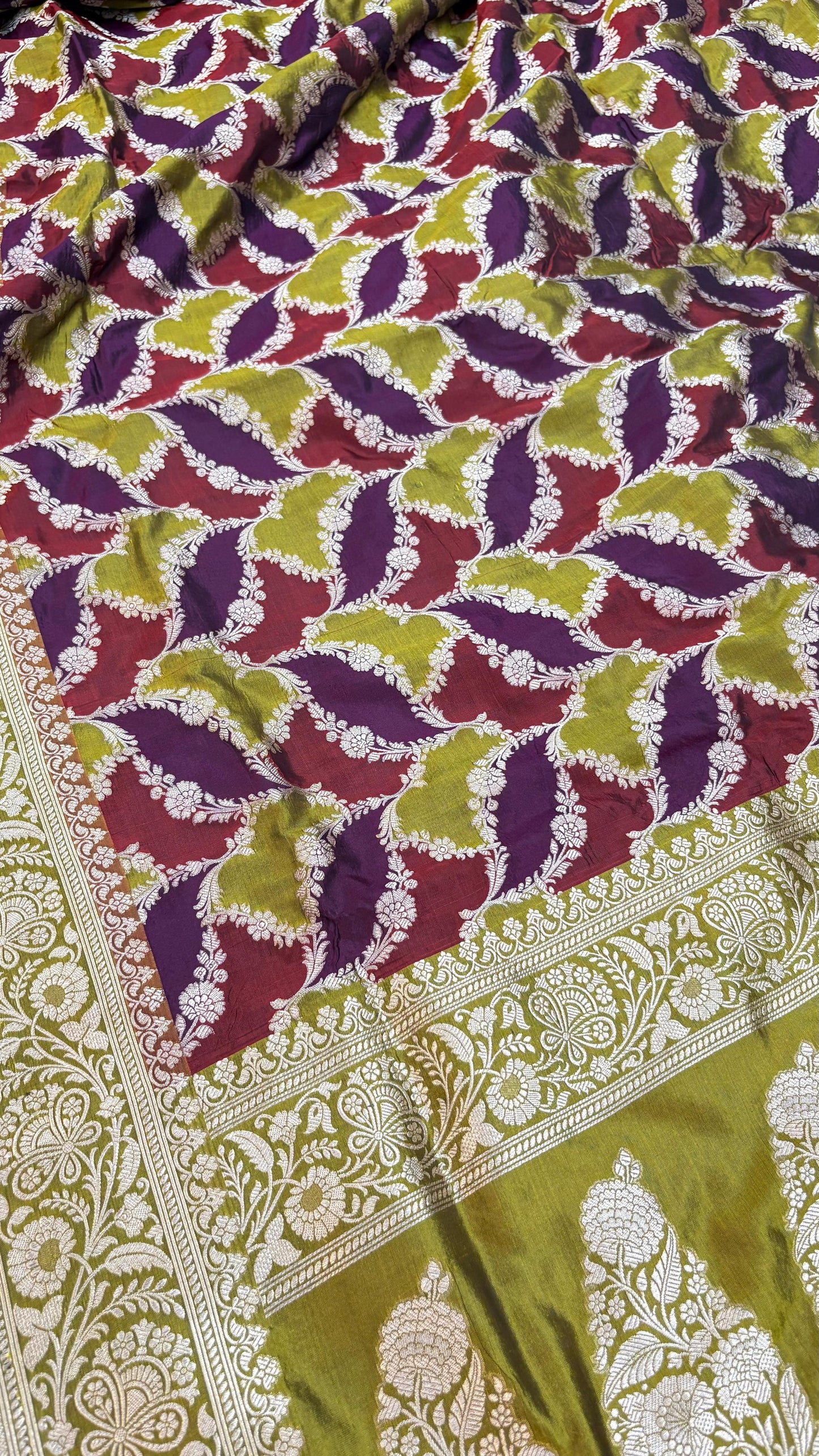 Elegant Multi-Color Banarasi Silk Saree with Intricate Zari Border