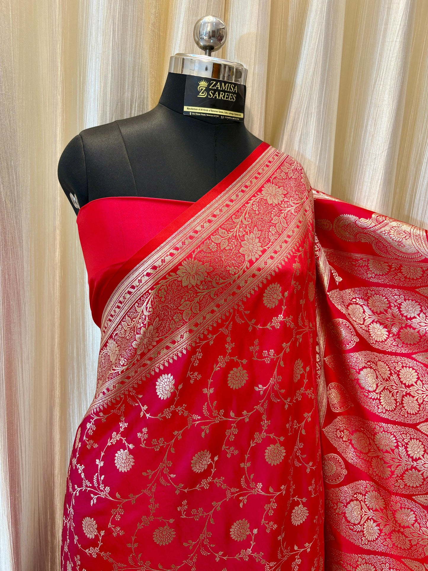 Elegant Red Banarasi Silk Saree with Golden Zari Weaving