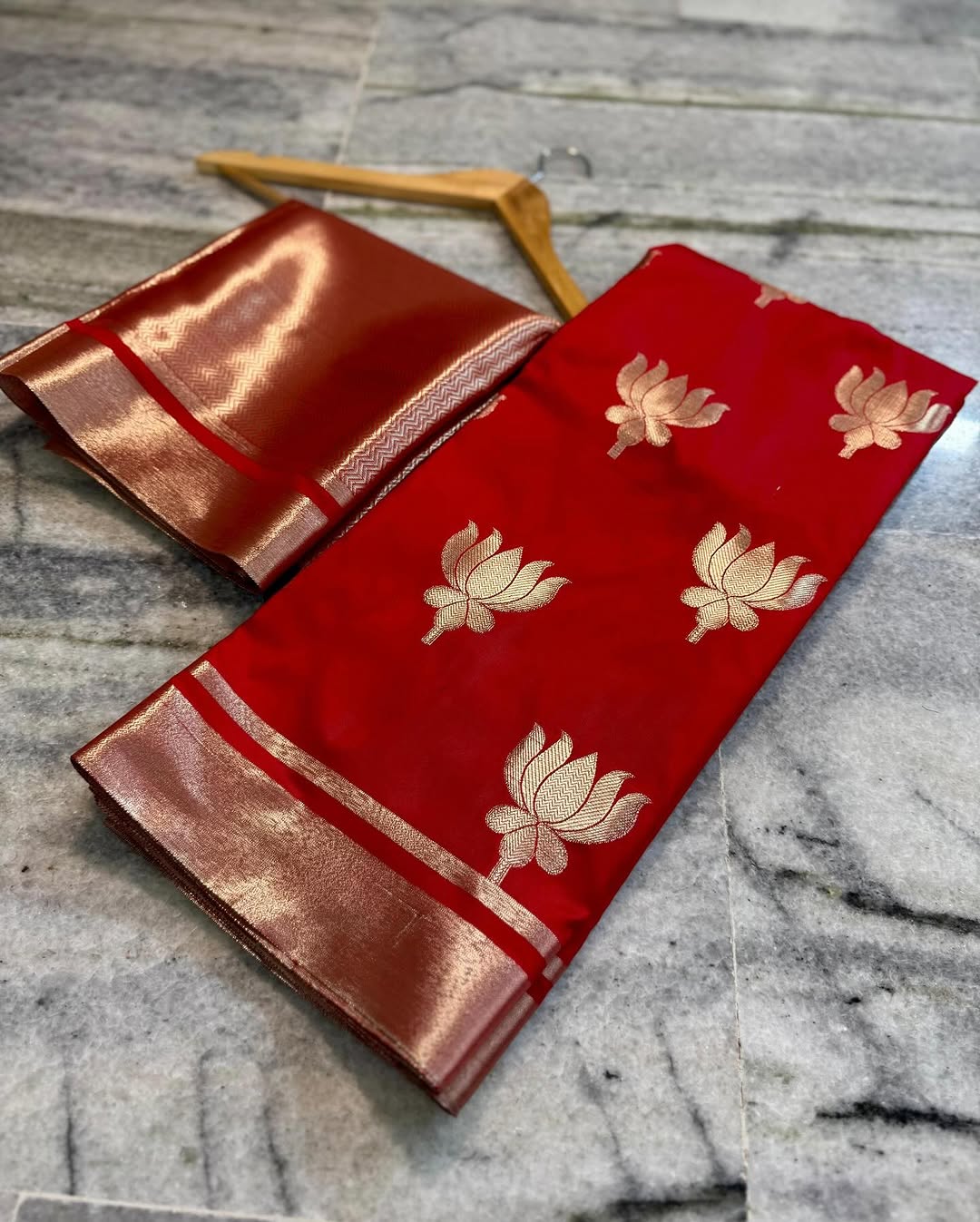 Kajol Premium Banarasi Semi Silk Saree