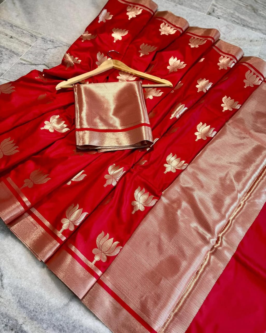 Kajol Premium Banarasi Semi Silk Saree